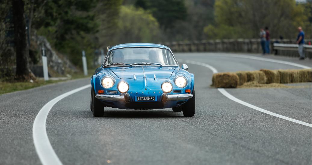 Renault Alpine bleue A110