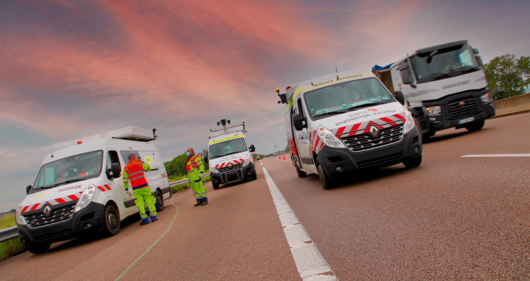 Patrouilleurs sur l'autoroute A6 du réseau APRR