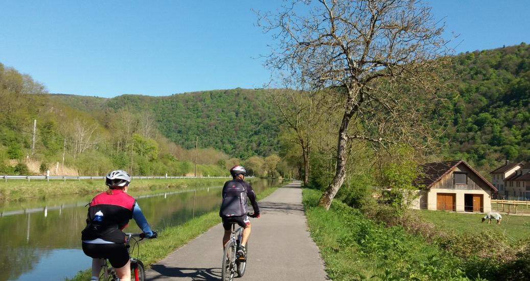 En 2-roues dans la Vallée du Doubs