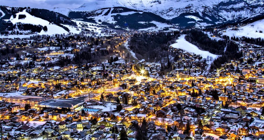 station de ski la nuit