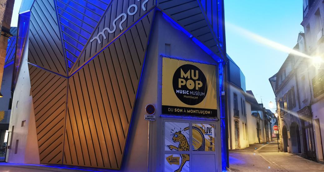 Le Musée des Musiques Populaires (MuPop) de nuit