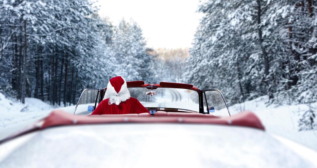 père-noël en voiture
