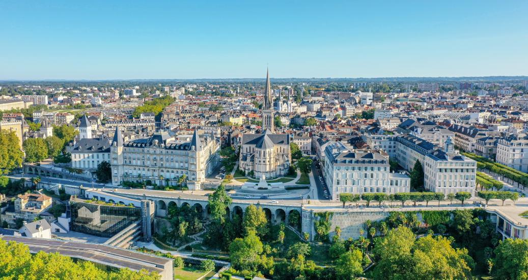 La ville de Pau accessible depuis l'A65