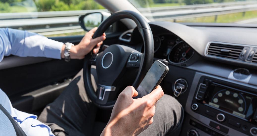 Téléphone au volant