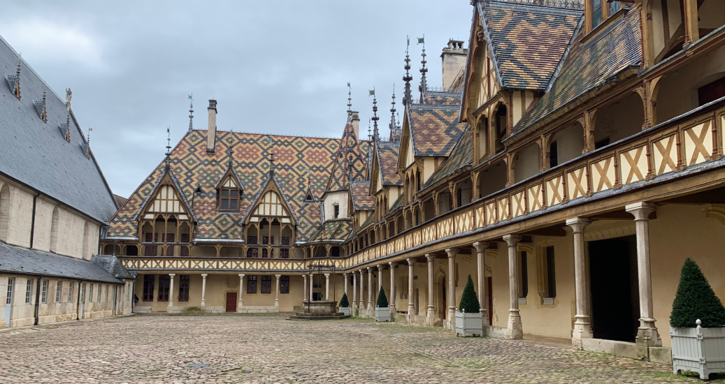 L'Hôtel-Dieu des Hospices Civils de Beaune © Autoroute INFO / Jade Bihan