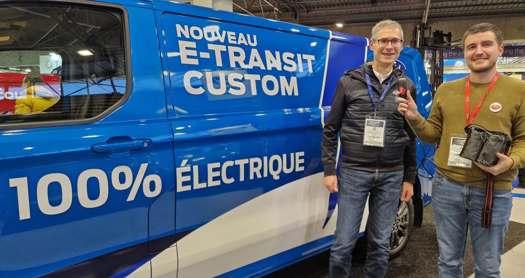 Présentation du nouveau Ford Transit Custom lauréat de l'International Van of the Year 2024