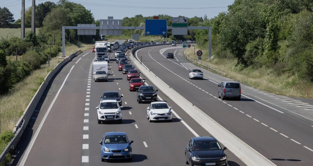 ©hcast_Trafic_dense_AdobeStock_794205122