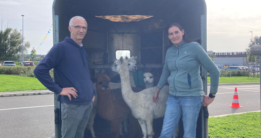 Olivier Ducrocq et Anne-Laure Ducrocq, éleveurs des lamas de l'A79