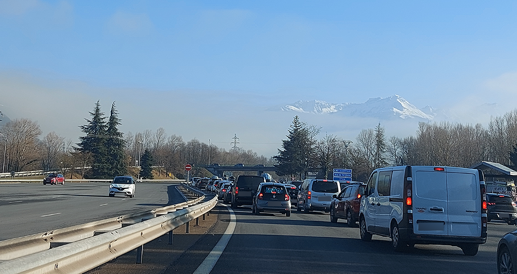 © Géraldine Milliat _A43_direction Turin_bouchon_Savoie_après_Chignin