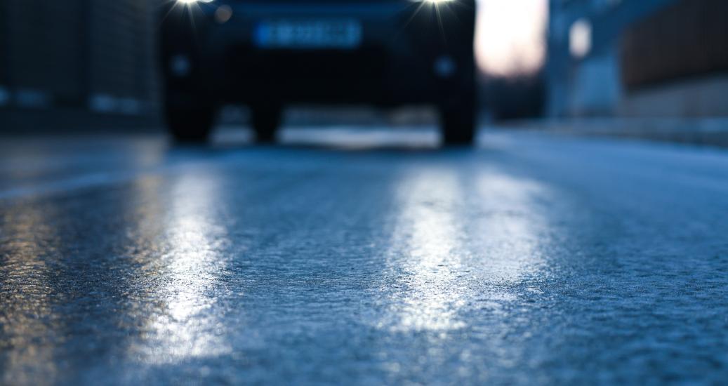 verglas-route-voiture-autoroute