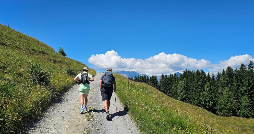 Rando avec un accompagnateur en montagne