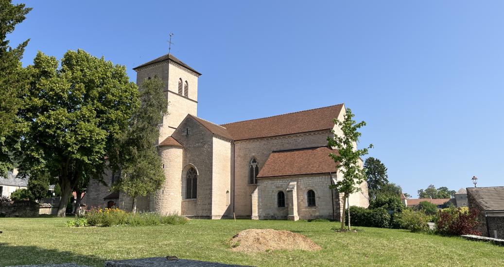 Balades en Bourgogne - église de Gevrey-Chambertin