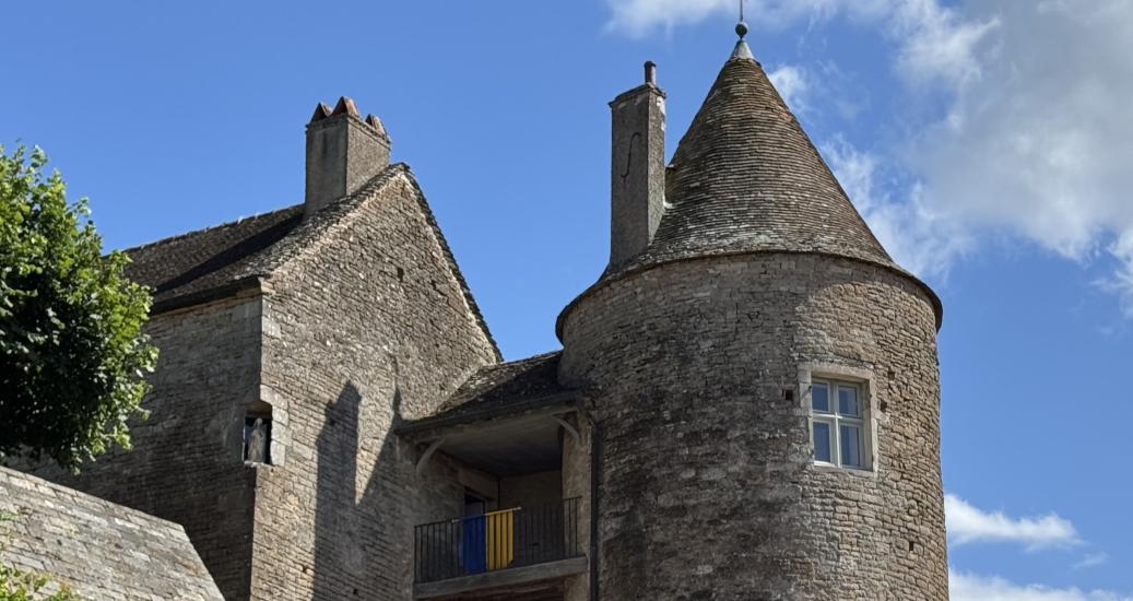 Le château de la cité médiévale de Brancion