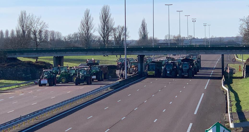 A6_Beaune_tracteurs_voies (5).jpeg