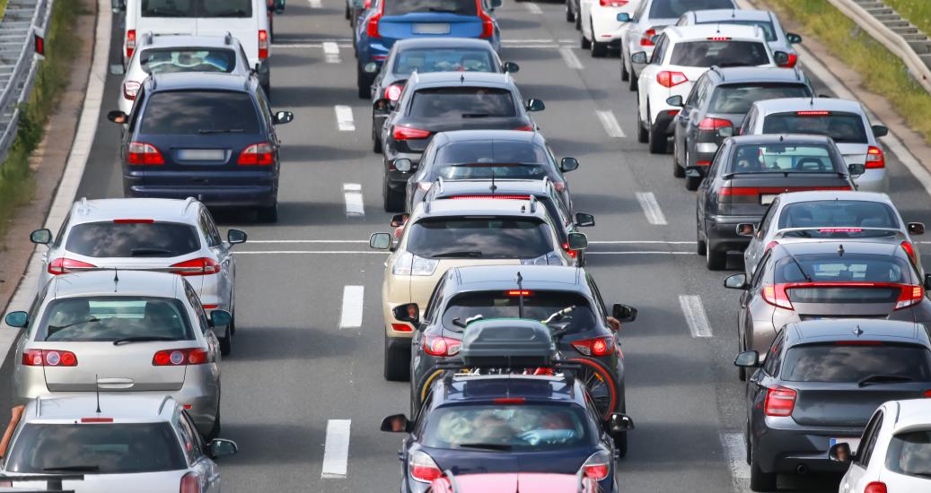 Voitures dans un bouchon