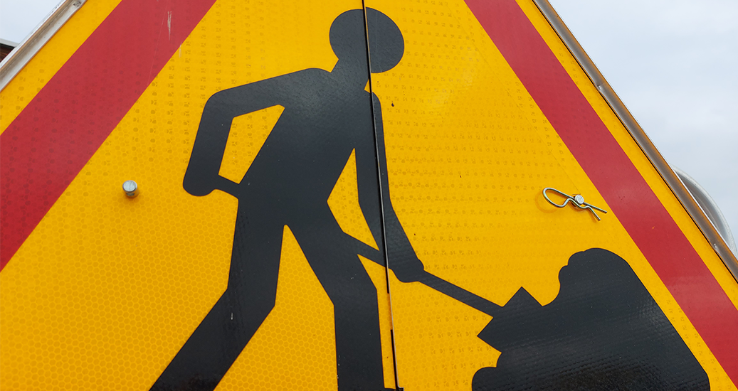 © G. Milliat pour Autoroute INFO _ Panneau travaux pliable