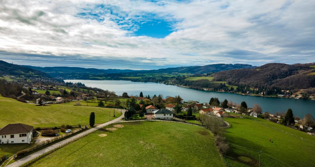 Le lac de Paladru en Isère