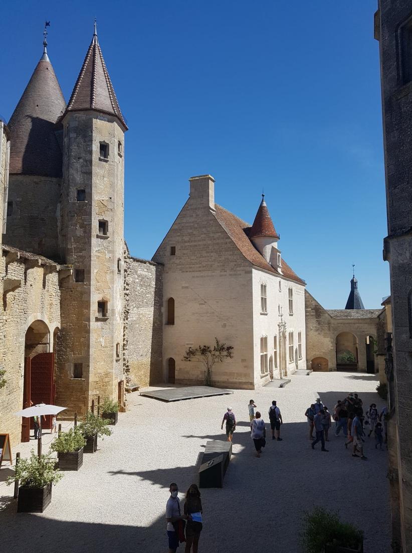 Le château de Châteauneuf