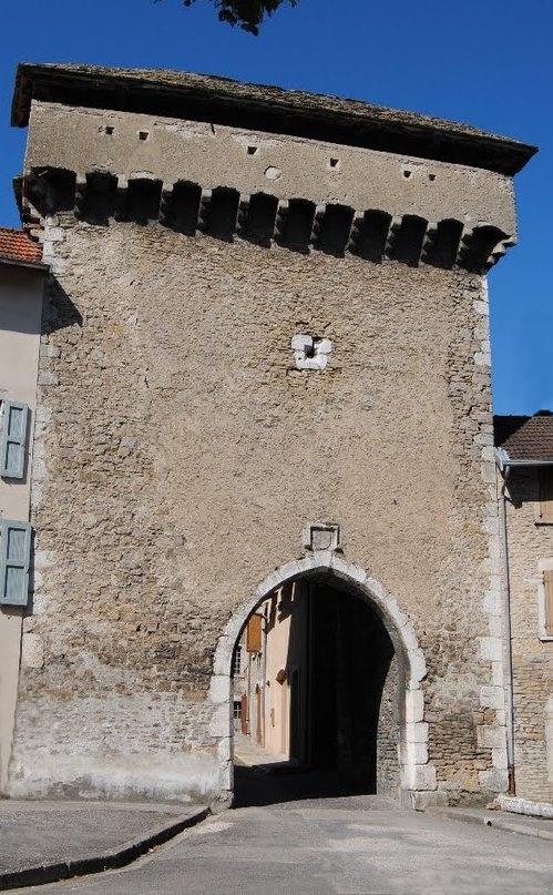 Porte neuve dite "Porte Francois 1er" à Crémieu