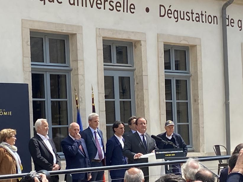 François Hollande, l'ancien président de la République lors de l'inauguration de la cité de la gastronomie de Dijon