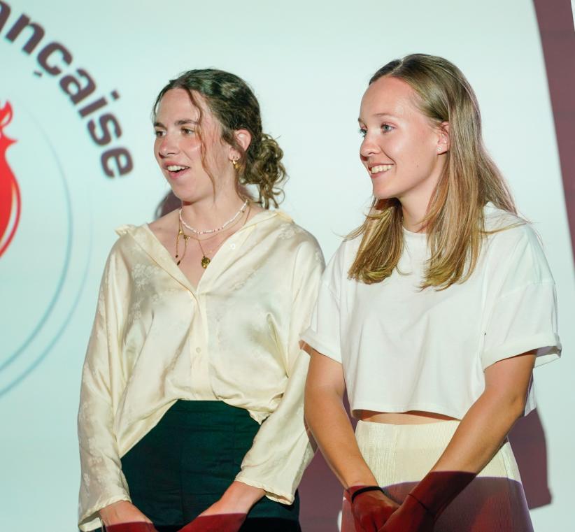 Fanny Bertrand, et Océane Michelon, membres du team biathlon au comité