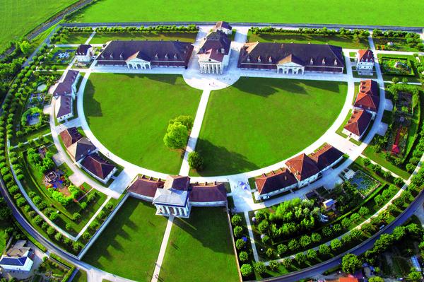 Vue aérienne de la Saline royale