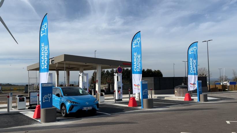 recharge électrique aire Venoy Chablis A6