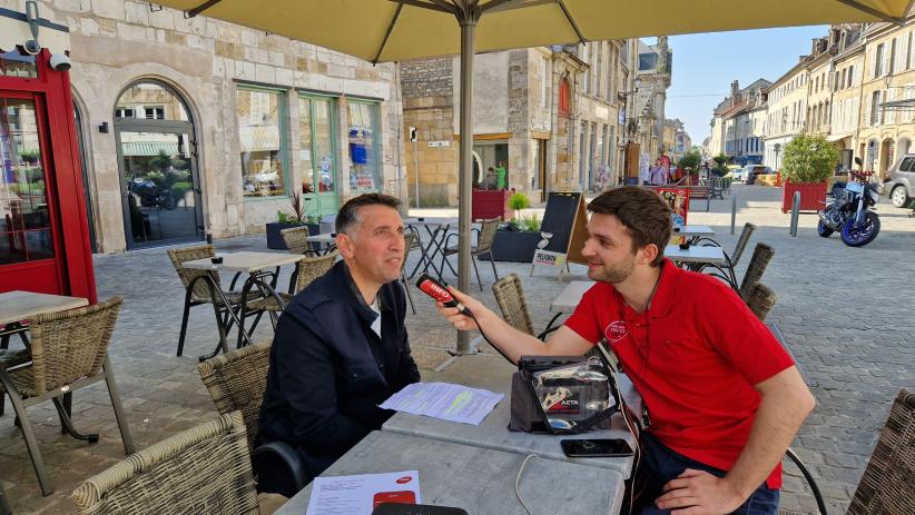 Visite de la Ville de Langres avec un arrêt Place Diderot Arnaud Vaillant, Chargé d'études Patrimoine et Inventaire