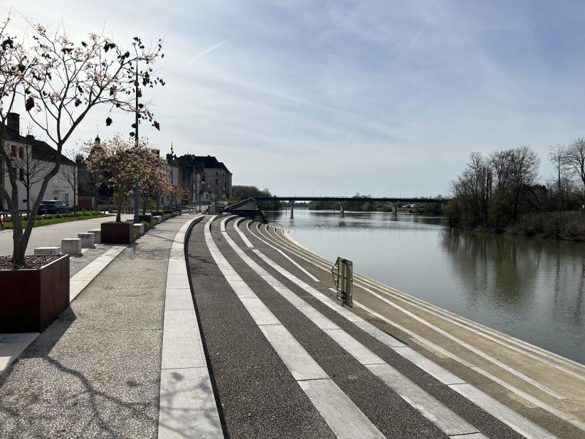 Quais à gradins Seurre