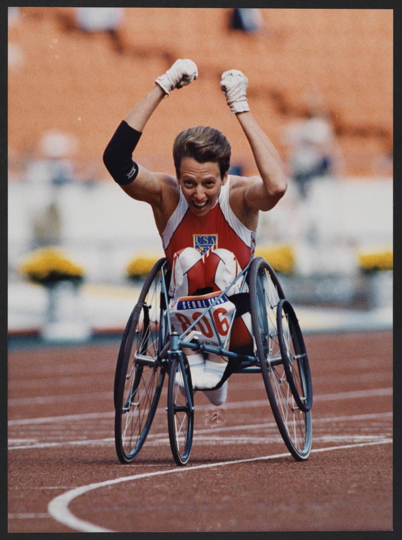 Vainqueur d’une course aux Jeux paralympiques de Séoul 1988 Tirage argentique (reproduction) 1988