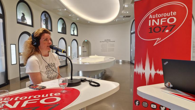 Fabienne Creuzenet ingénieure d’étude en archéologie (en mobilité) & Maud Goldscheider adjointe action culturelle au muséoparc Alesia (sur le plateau)