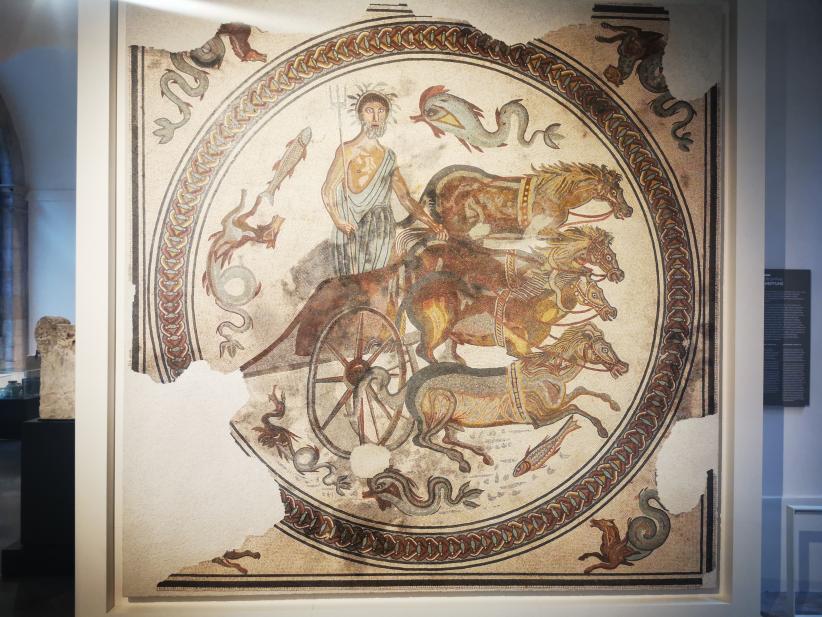 "Le triomphe de Neptune", mosaïque exposée au MBAA.