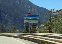 Panneau A43 le long de l'autoroute de Maurienne