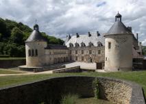 Vue chateau (c) Didier Plowy - CMN.JPG-bussy-rabutin