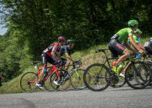 Les coureurs du Tour en montagne