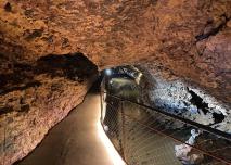 Grotte souterraine d'Azé