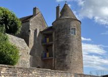 Le château de la cité médiévale de Brancion