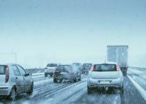 Neige autoroute voies