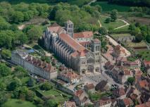 Vue aérienne de Vézelay