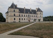 Le château d'Ancy le Franc, au milieu de la Bourgogne. 